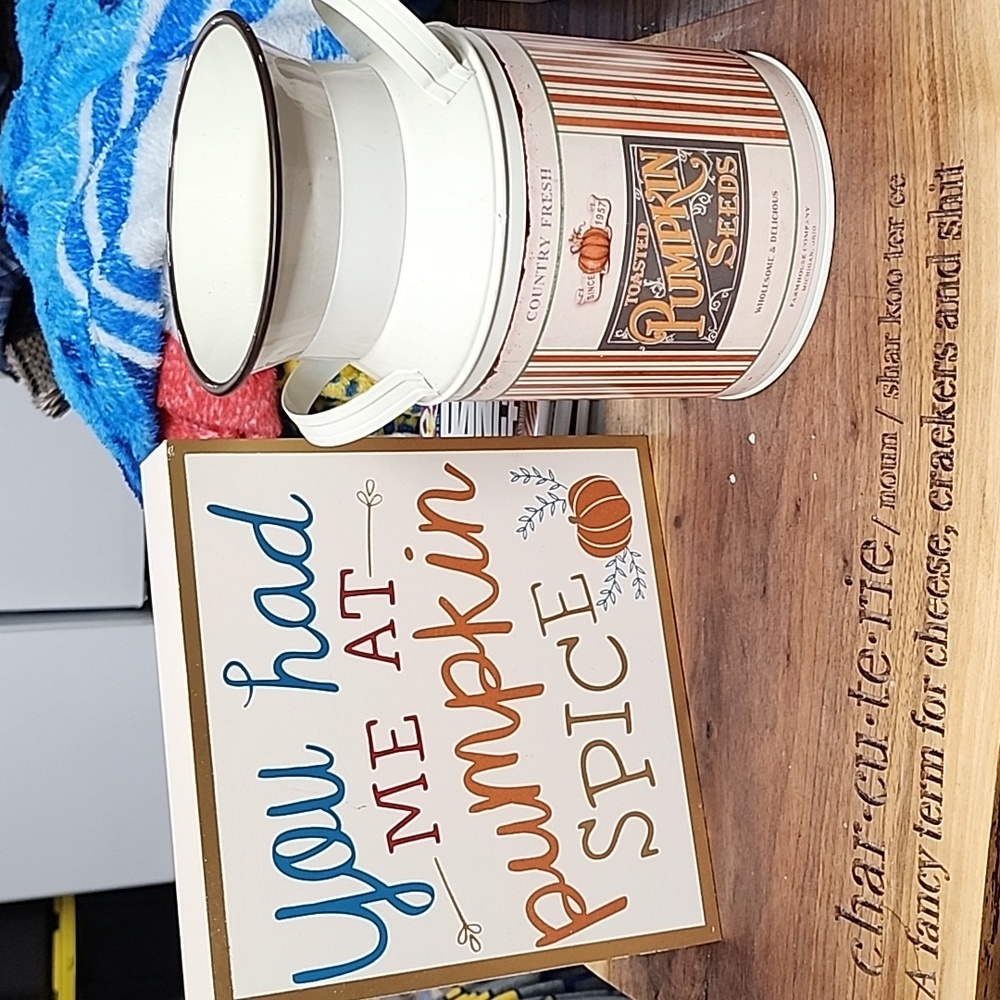 FALL PUMPKIN SIGN AND METAL TIN BUNDLE